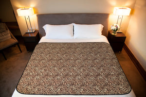 Organic Cotton flannel Widl Venus Mat spans a queen-sized bed.