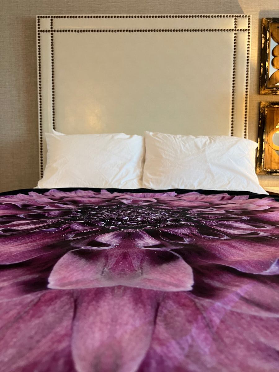 Amethyst Magic Venus Mat, soft, absorbent, and guaranteed waterproof for 10 years.
